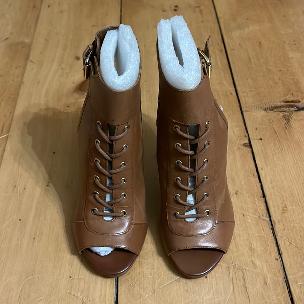 Guess heels
